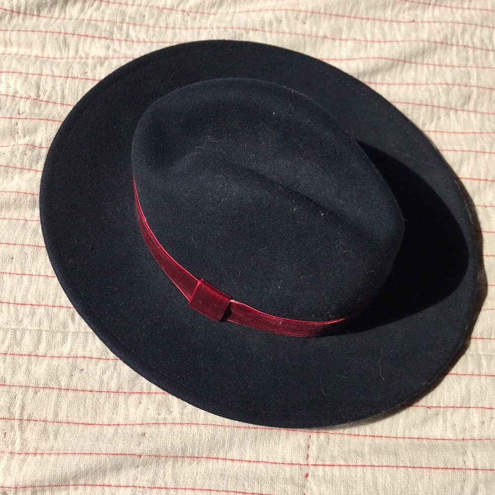 Navy structured with velvet ribbon detailing